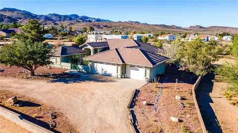 2207 E Greasewood Dr, Kingman, AZ 86409 photo 2