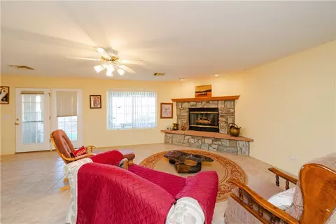 2207 E Greasewood Dr, Kingman, AZ 86409 photo 9