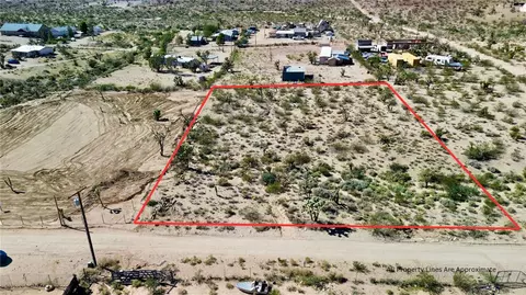 319-13 N 148 N Kitmit Dr, Dolan Springs, AZ 86441