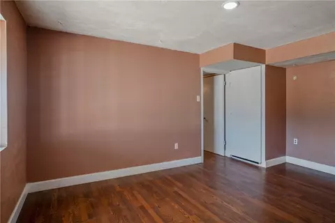 Bedroom - 3545 E Oriole Ln, Kingman, AZ 86409 photo 11 of 13
