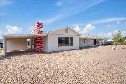 Exterior - 3545 E Oriole Ln, Kingman, AZ 86409 photo 4 of 6