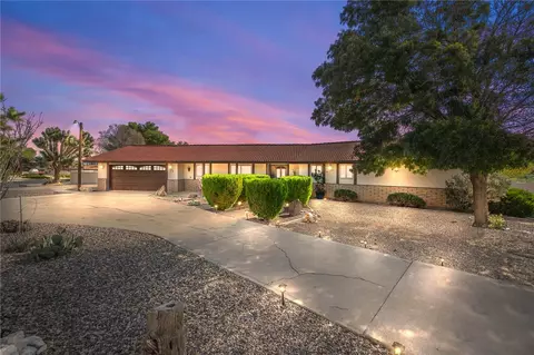 960 Hillcrest Dr, Kingman, AZ 86409