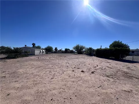 5461 E Coconino Dr, Topock, AZ 86436 photo 3