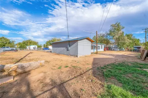 Exterior - 3736 E Canary Ln, Kingman, AZ 86409 photo 10 of 12