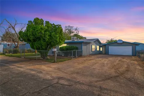 3736 E Canary Ln, Kingman, AZ 86409