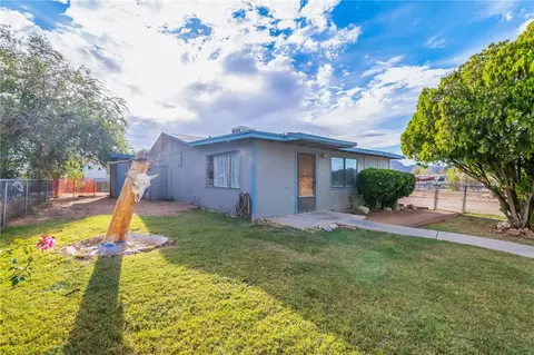 Exterior - 3736 E Canary Ln, Kingman, AZ 86409 photo 4 of 12
