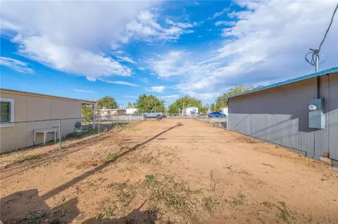 Exterior - 3736 E Canary Ln, Kingman, AZ 86409 photo 11 of 12