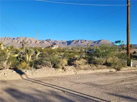 735 W Campanile Dr, Meadview, AZ 86444