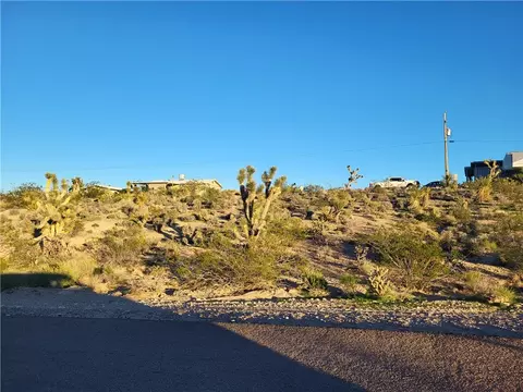 29898 N Surf Spray Dr, Meadview, AZ 86444