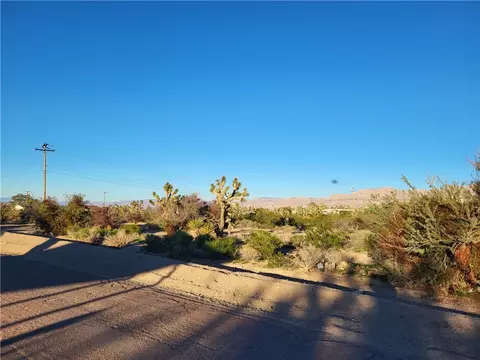 30090 N Sea Breeze Ln, Meadview, AZ 86444