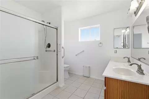 Bath - 3021 Mallory Loop, Kingman, AZ 86401 photo 1 of 4