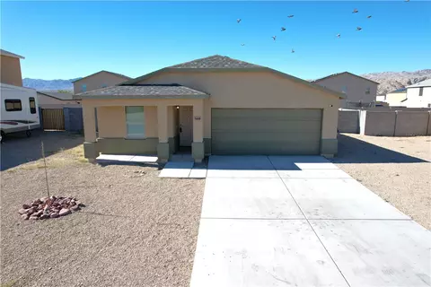569 Holly St, Bullhead City, AZ 86442