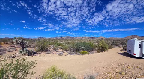 8375 E Cholla Dr, Yucca, AZ 86438 photo 10