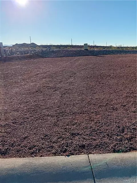 2344 Monterrey Ln #28, Bullhead City, AZ 86442