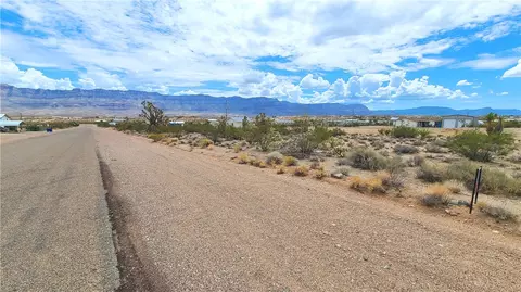 190 E Stanton Dr, Meadview, AZ 86444