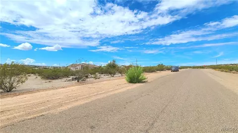 90 E Kolb Dr, Meadview, AZ 86444 photo 3