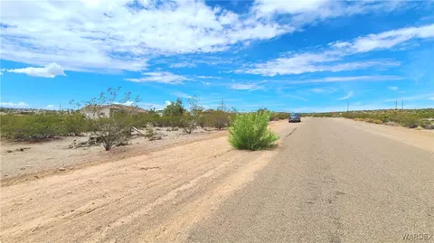 90 E Kolb Dr, Meadview, AZ 86444 photo 4