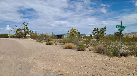 765 E Bishop Dr, Meadview, AZ 86444 photo 3