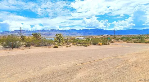 765 E Bishop Dr, Meadview, AZ 86444
