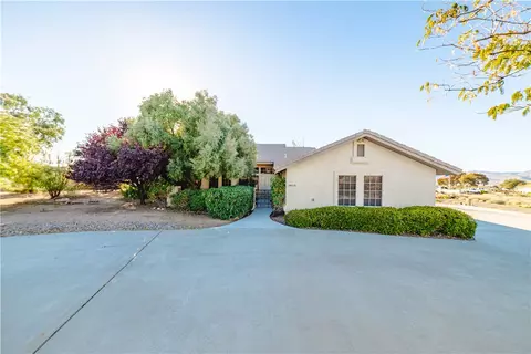 2127 Pawnee Dr, Kingman, AZ 86401