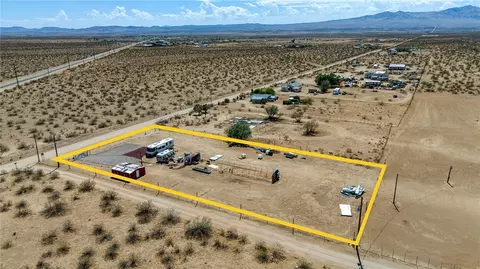 8249 W Seventh St, Dolan Springs, AZ 86441