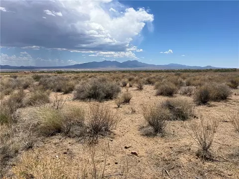 000 E Calle Sonoita Rd, Kingman, AZ 86409