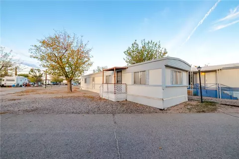 2445 Detroit Apt 38 Ave, Kingman, AZ 86401
