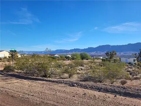 10 E Stanton Dr, Meadview, AZ 86444 photo 2
