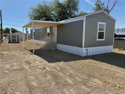 462 Patillo Dr, Bullhead City, AZ 86442