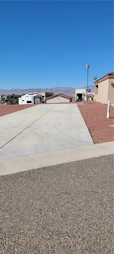 2359 Cortez Ln, Bullhead City, AZ 86442