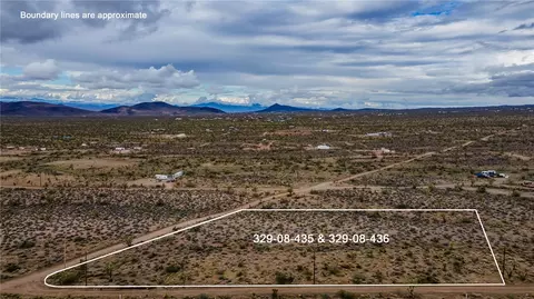 002 N Inyo Dr, White Hills, AZ 86445