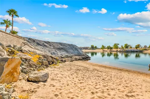 1370 E Dike Rd, Mohave Valley, AZ 86440