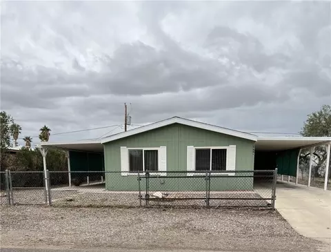 1064 Holly St, Bullhead City, AZ 86442