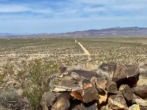4 S 43 Acres Mountain S Date Creek Rd, Yucca, AZ 86438