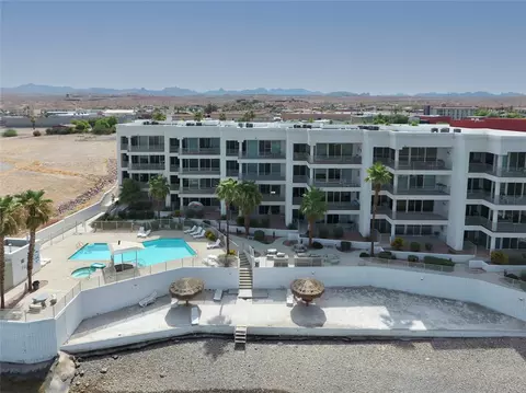 211 Moser Ave #203, Bullhead City, AZ 86429