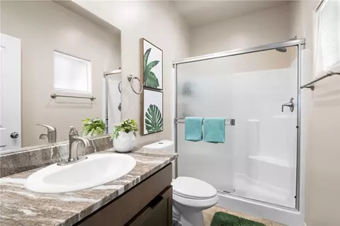 Bath - 3283 E Farm Crest Ave, Kingman, AZ 86409 photo 2 of 2