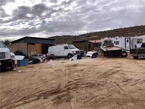 9805 Midnight St, Chloride, AZ 86431