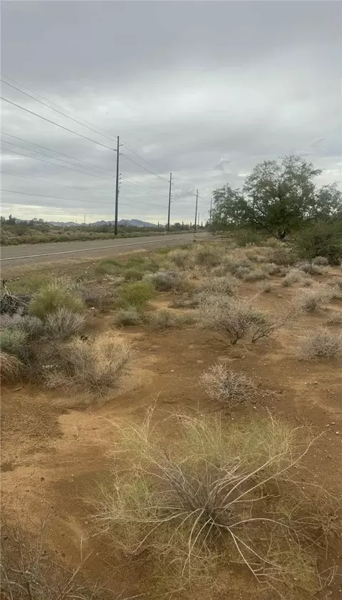 306-37 012w Colorodo, Golden Valley, AZ 86413