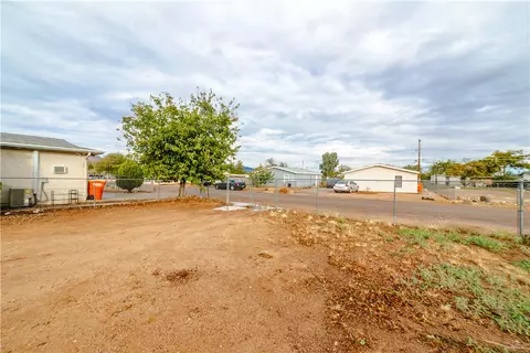 Exterior - 3710 E Shaeffer Ave, Kingman, AZ 86409 photo 8 of 26