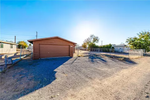 Exterior - 3710 E Shaeffer Ave, Kingman, AZ 86409 photo 16 of 26
