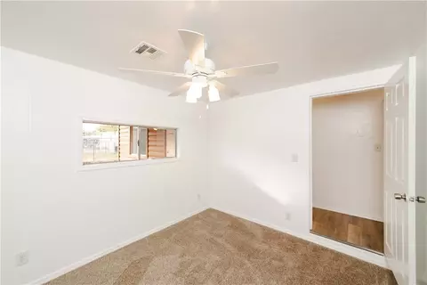 Bedroom - 3710 E Shaeffer Ave, Kingman, AZ 86409 photo 4 of 10