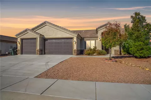 3371 Karen Ave, Kingman, AZ 86401