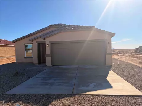 7136 E Bell Butte Dr, Kingman, AZ 86401