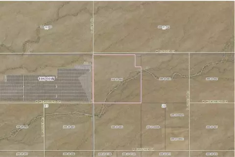 209-23 004 Yumasonoita, Golden Valley, AZ 86413