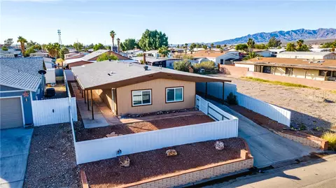 886 Citrus St, Bullhead City, AZ 86442