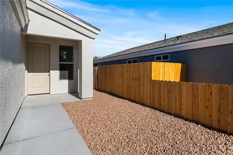 Exterior - 2275 E Ames Ave, Kingman, AZ 86409 photo 3 of 8