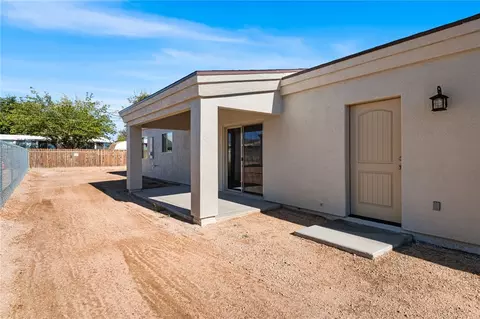 Exterior - 2275 E Ames Ave, Kingman, AZ 86409 photo 7 of 8