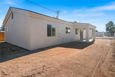Exterior - 2275 E Ames Ave, Kingman, AZ 86409 photo 6 of 8