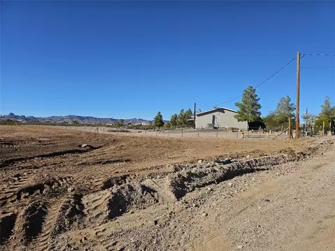 N 1/2 Of Lot 7 S Eloy Road, Golden Valley, AZ 86413