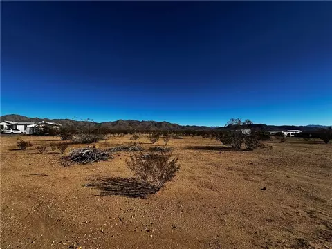 0000 N Aztec, Golden Valley, AZ 86413